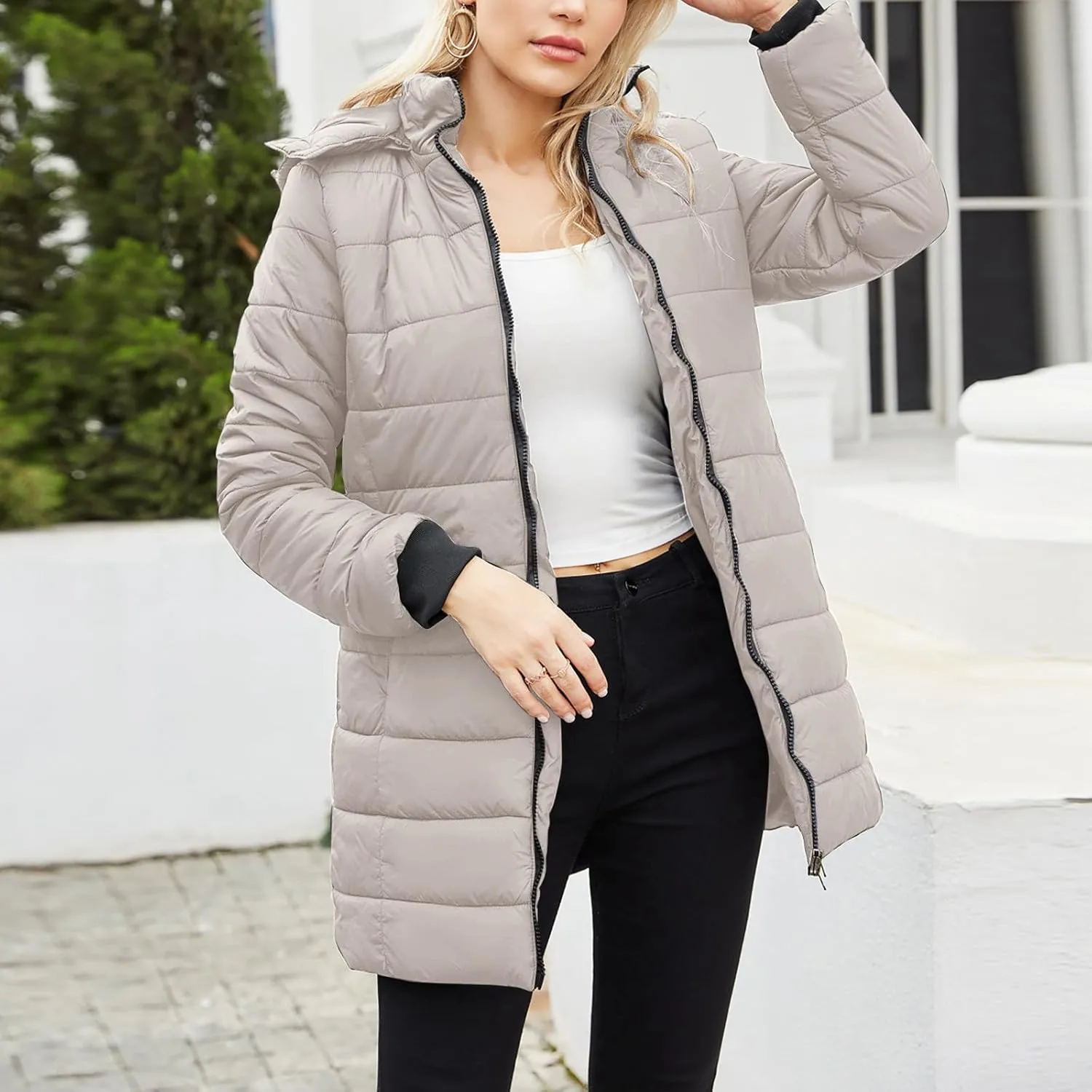 2023 Womens Packable Puffer Coat Trendy Windproof Lightweight Down Jacket Winter Warm Long Puffer Coat with Detachable Hood