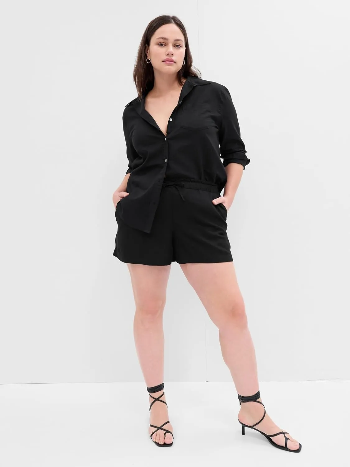GAP Women's Linen Pull-on Short