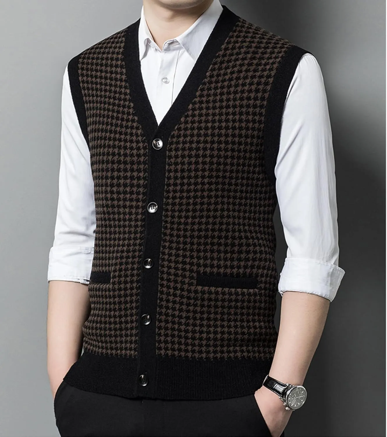 Mens Sleeveless Sweater Vests Check V-Neck Knitwear Pullover Button Down Cardigan Vest with Pockets