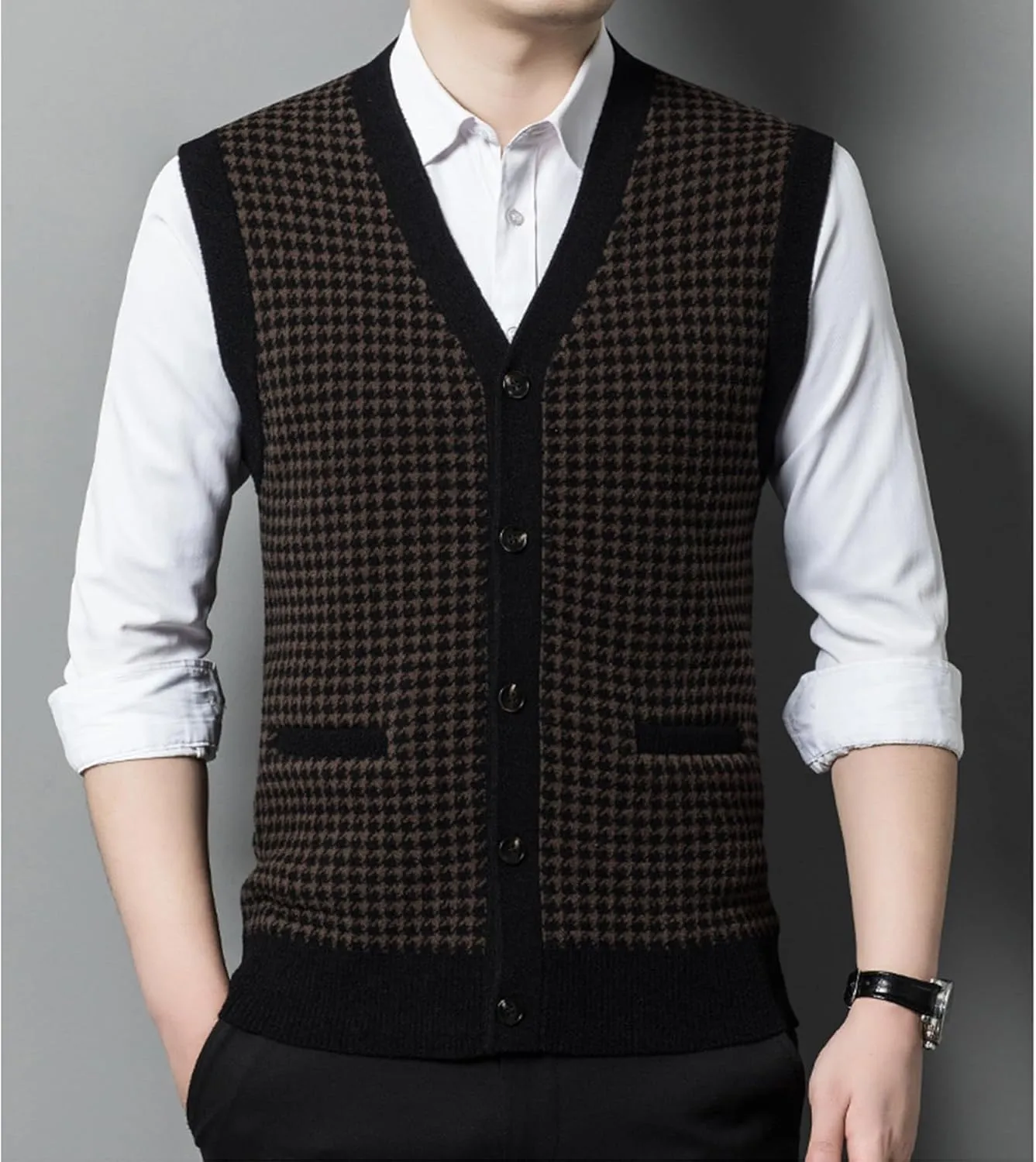 Mens Sleeveless Sweater Vests Check V-Neck Knitwear Pullover Button Down Cardigan Vest with Pockets
