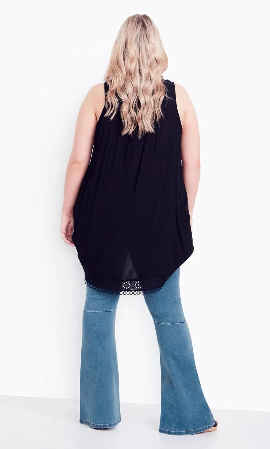 Women's Plus Size Shanda Pull On Flare Jean