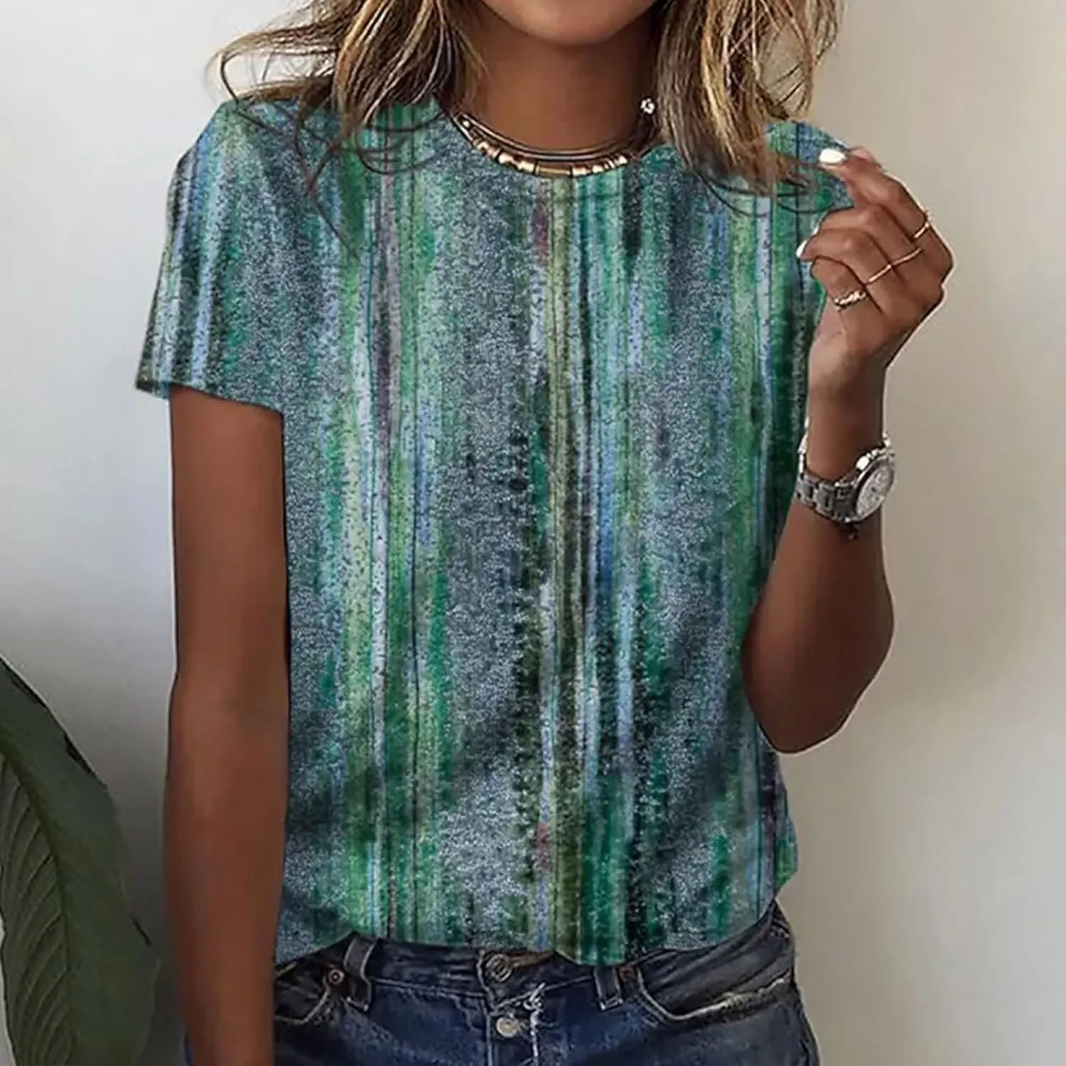Womens Tops Round Neck Short Sleeve Floral Printed T Shirts 2024 Summer Fashion Basic Boho T Shirts
